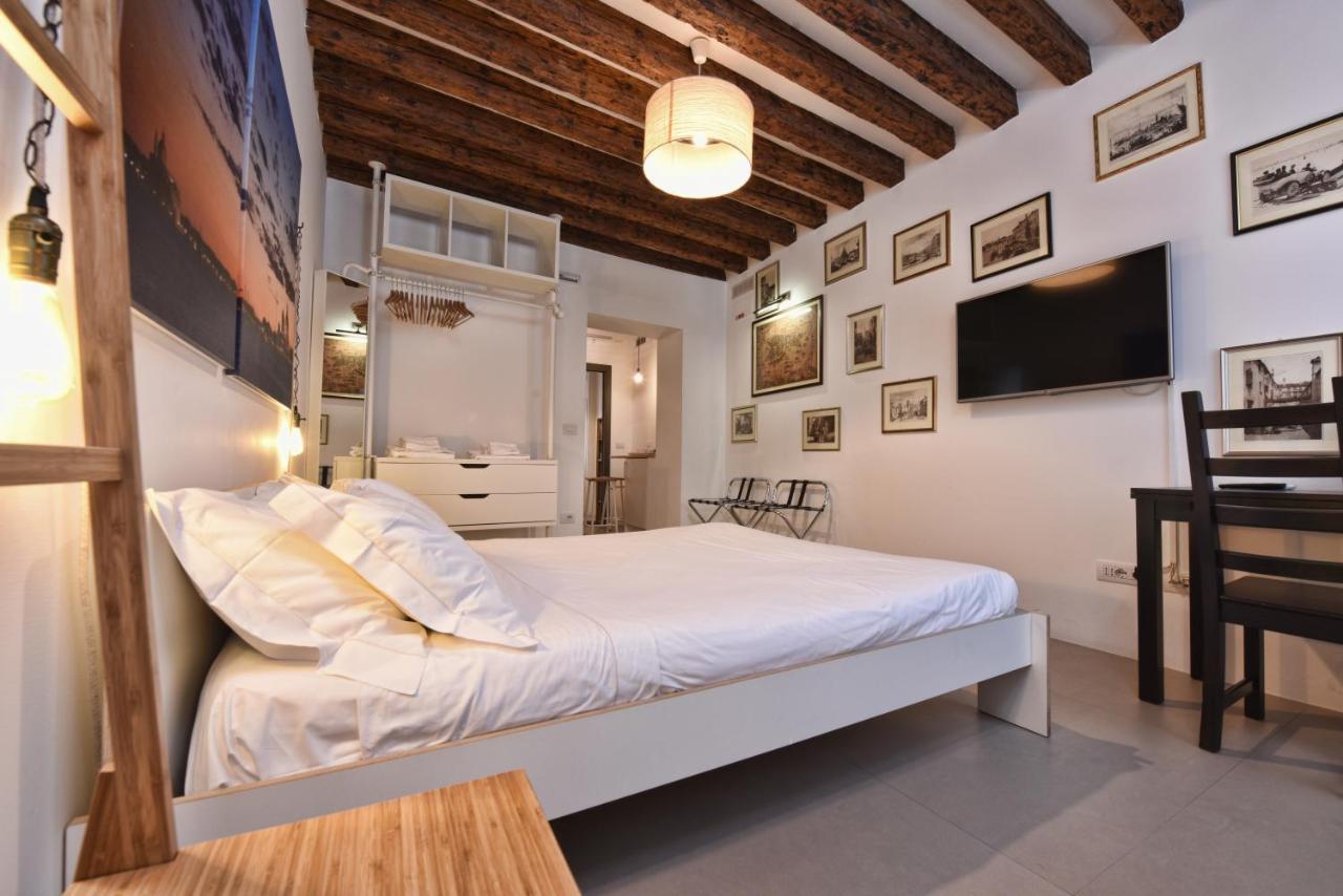Lively Castello Comfort Room Private Bath & Privacy Venedig Eksteriør billede